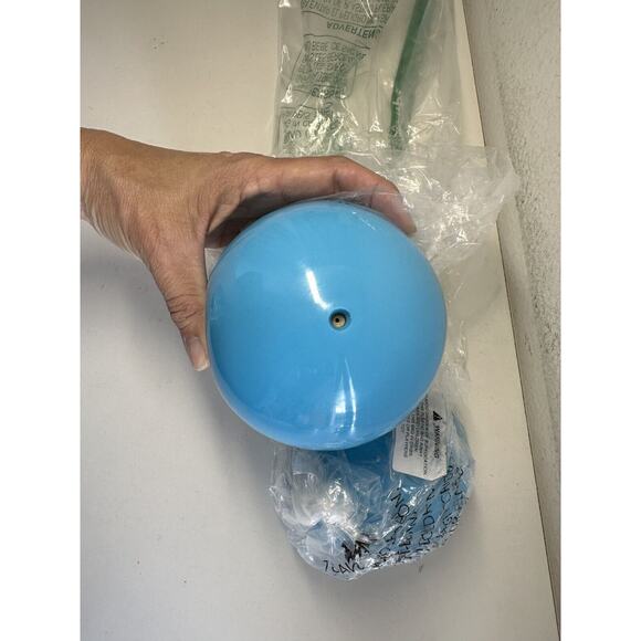 2 Ponds X 2 Weighted Toning Exercise Balls for Pilates, Yoga, Strength Training - Picture 3 of 3